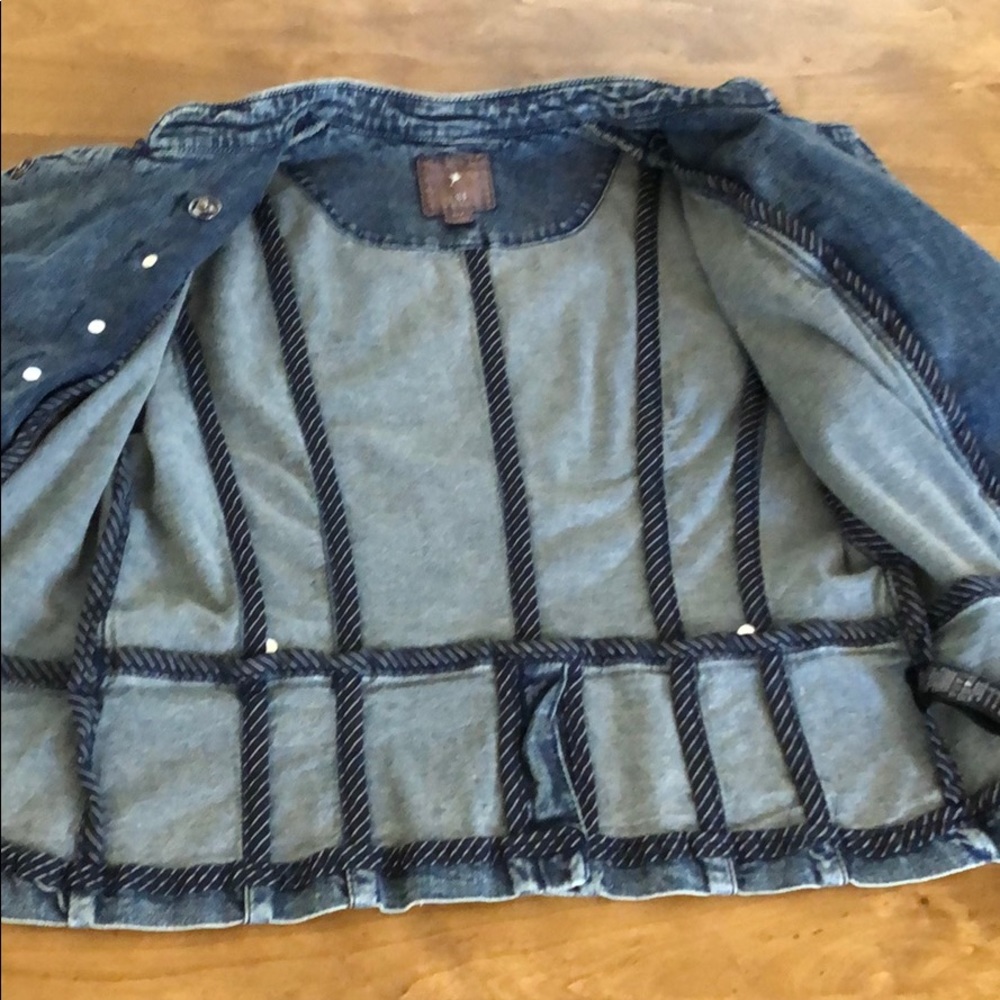 Jean jacket - Picture 4 of 4